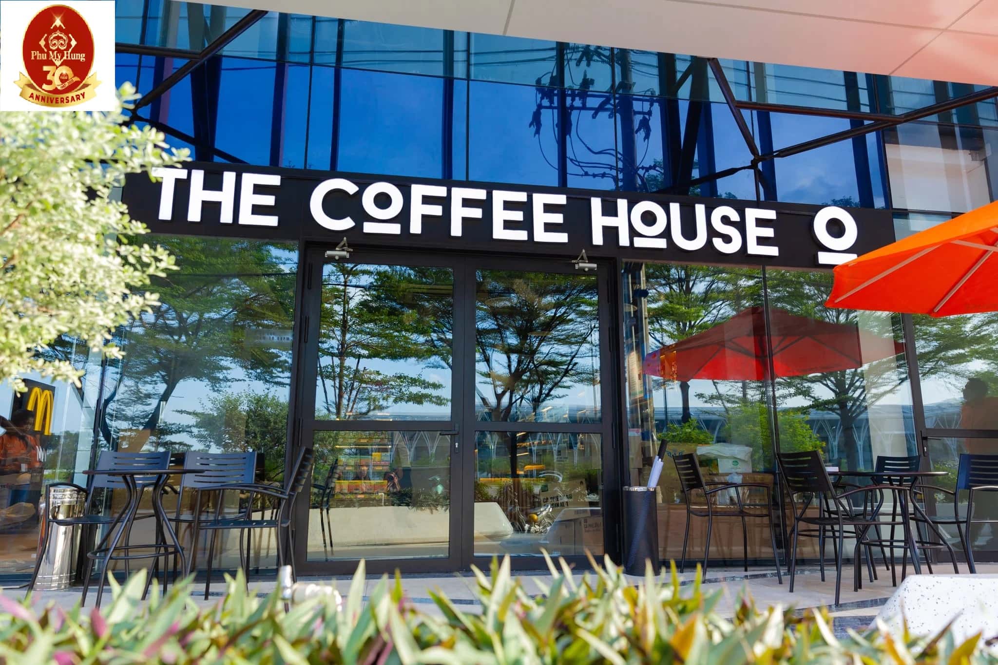 The Coffee House Hồ Bán Nguyệt